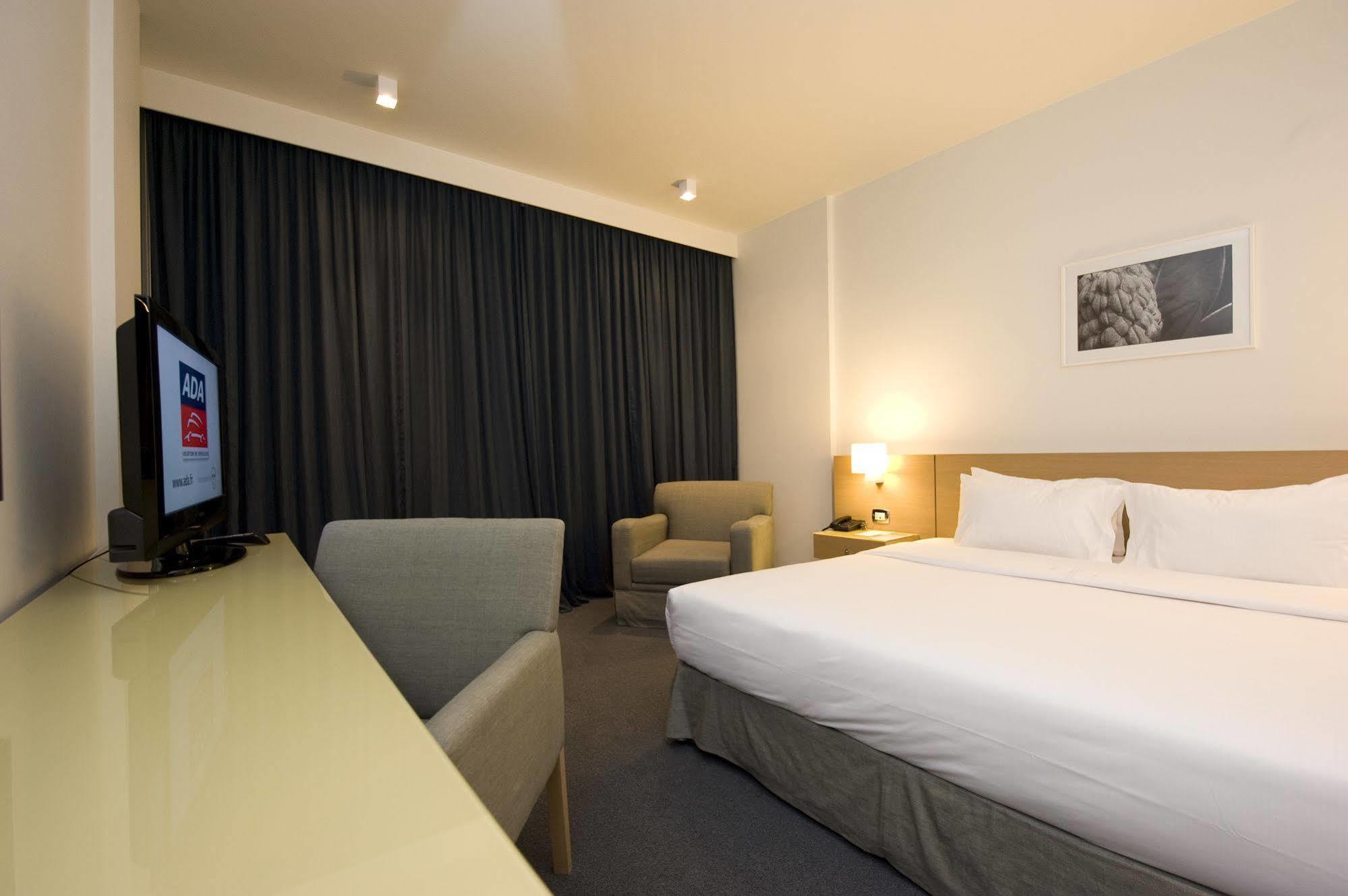 Hotel Cavalier Bejrut Zewnętrze zdjęcie
